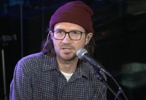Red Hot Chili Peppers : John Frusciante révèle la vraie raison pour laquelle il a rejoint le groupe pour la troisième fois