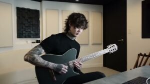 « On était au bout du rouleau, et on venait à peine de commencer » : Tim Henson revient sur les débuts difficiles de Polyphia
