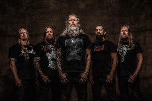 Le guitariste d&rsquo;Amon Amarth sur le mythe glamour des tournées : « Il n&rsquo;y a rien d&rsquo;amusant à voyager »