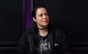 « Je ne veux pas jouer à ce jeu-là » : Jen Majura (ex-Evanescence) explique pourquoi elle tourne le dos à une industrie musicale qu&rsquo;elle ne reconnaît plus