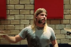 Le batteur d&rsquo;As I Lay Dying ne participera pas aux prochaines tournées en raison de « problèmes internes » au sein du groupe