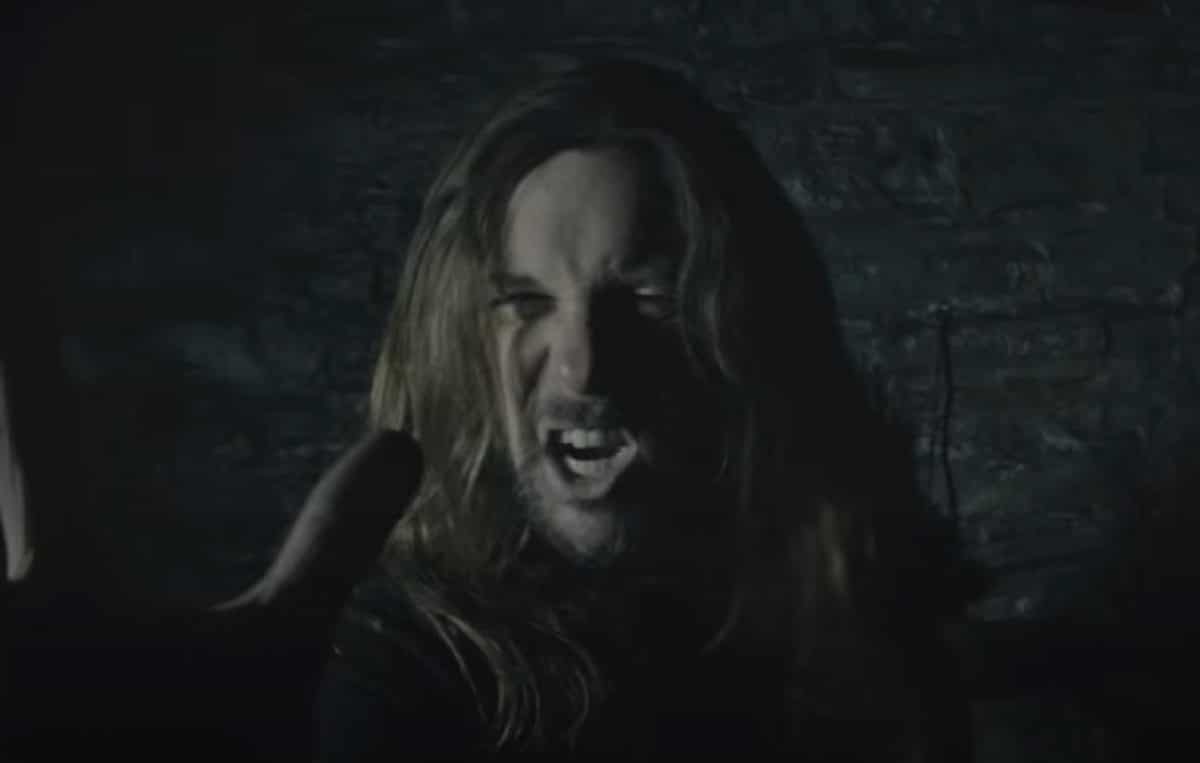 Unearth annonce une tournée des festivals européens ; le groupe est en studio pour travailler sur un nouvel album avec Will Putney