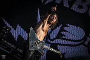 Le chanteur d&rsquo;Airbourne déclare que sans les petites salles de concert, « on tue l&rsquo;avenir du Rock and Roll »