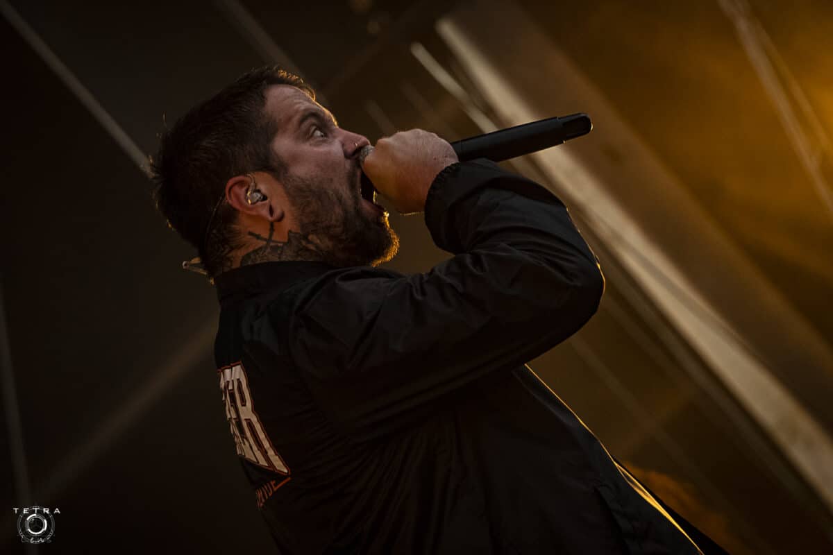 Bury Tomorrow diffuse son nouveau single, Begin Again