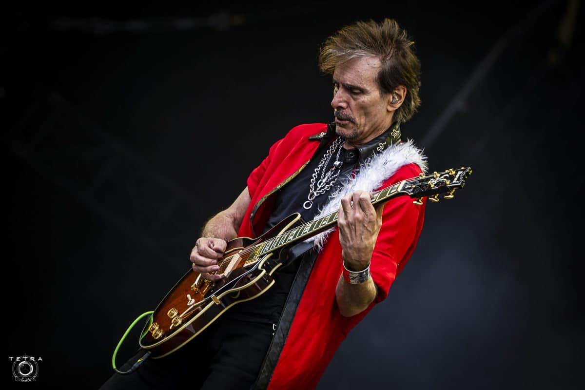Steve Vai et le supergroupe Beat : Une nouvelle aventure musicale sans retour en arrière