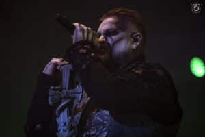 Powerwolf rend hommage à Ozzy Osbourne à l&rsquo;occasion de son 75e anniversaire en reprenant le légendaire tube Bark At The Moon