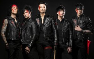 « Ronnie Radke s&rsquo;est mis en quatre pour nous » ; Andy Biersack, de Black Veil Brides, répond aux critiques concernant la tournée avec Falling In Reverse