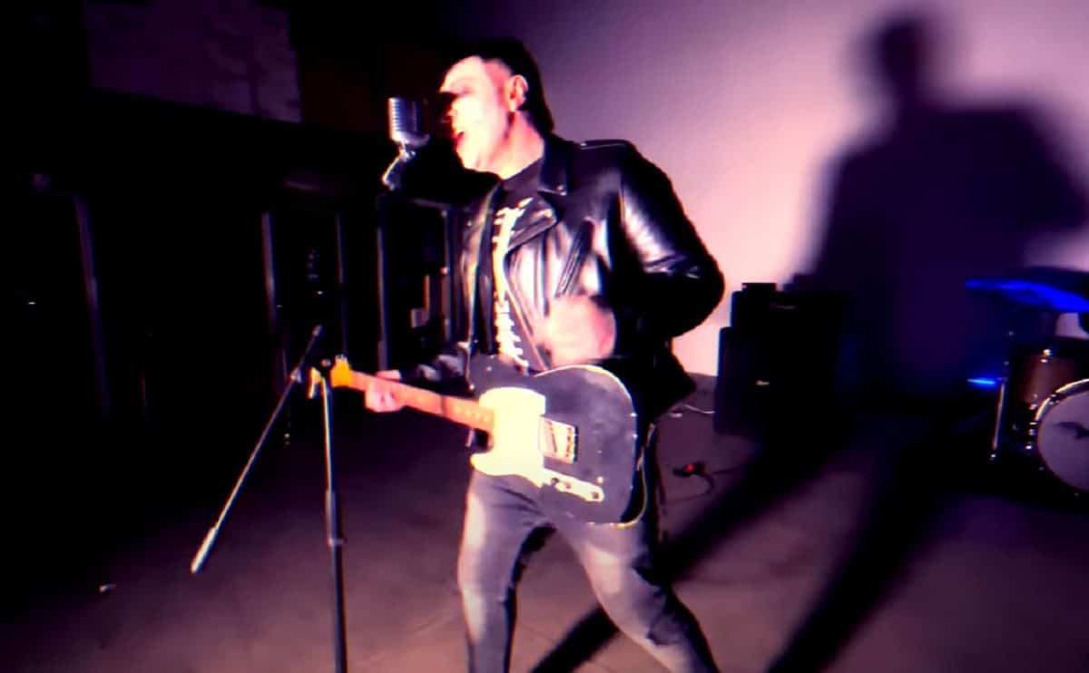 Des membres d&rsquo;Avenged Sevenfold s&rsquo;unissent pour une reprise de Last Caress des Misfits