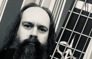 Evergrey : Solar Guitars annonce une basse signature pour Johan Niemann
