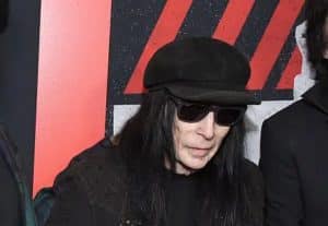 Mick Mars sort un troisième single, Undone, tiré de son premier album solo, The Other Side Of Mars