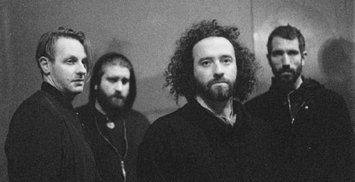 Hypno5e sort une nouvelle chanson, Slow Steams Of Darkness, avec une vidéo « qui prend son temps »