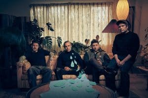 Pete Wentz, de Fall Out Boy, explique pourquoi le groupe s&rsquo;est tourné vers la musique pop : « Nous essayions juste de survivre »