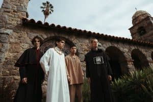 Crown The Empire publie un concert complet (filmé professionnellement) de la tournée The Deathless