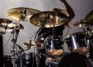 Le batteur de Deftones, Abe Cunningham, s&rsquo;exprime sur la résurgence du Nu Metal : « C&rsquo;est peut-être une bonne chose »