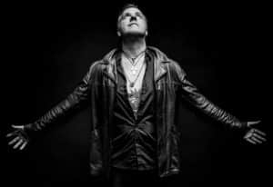 Du nouveau chez Burton C. Bell : l’ex-voix de Fear Factory tease un nouveau titre