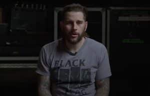 “Ce que vous avez vécu est indescriptible” : M. Shadows (Avenged Sevenfold) adresse un message bouleversant à deux fans israéliens libérés après deux ans de captivité