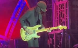 Mötley Crüe : Quelqu&rsquo;un a partagé le retour son de Mick Mars lors de la tournée des stades 2022