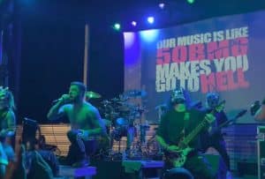 Slaughter To Prevail joue une nouvelle chanson en direct, Viking