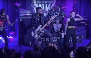 Regardez Tatiana Shmayluk de Jinjer à la tête d&rsquo;une reprise de Laid To Rest de Lamb Of God