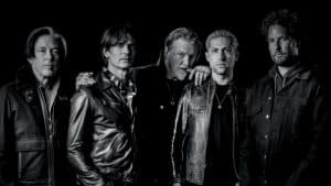 Josh Homme, de Queens Of The Stone Age, est « complètement rétabli » suite à son traitement contre le cancer