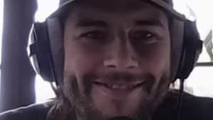 Plus M. Shadows parle du nouvel album d&rsquo;Avenged Sevenfold, plus ça devient bizarre