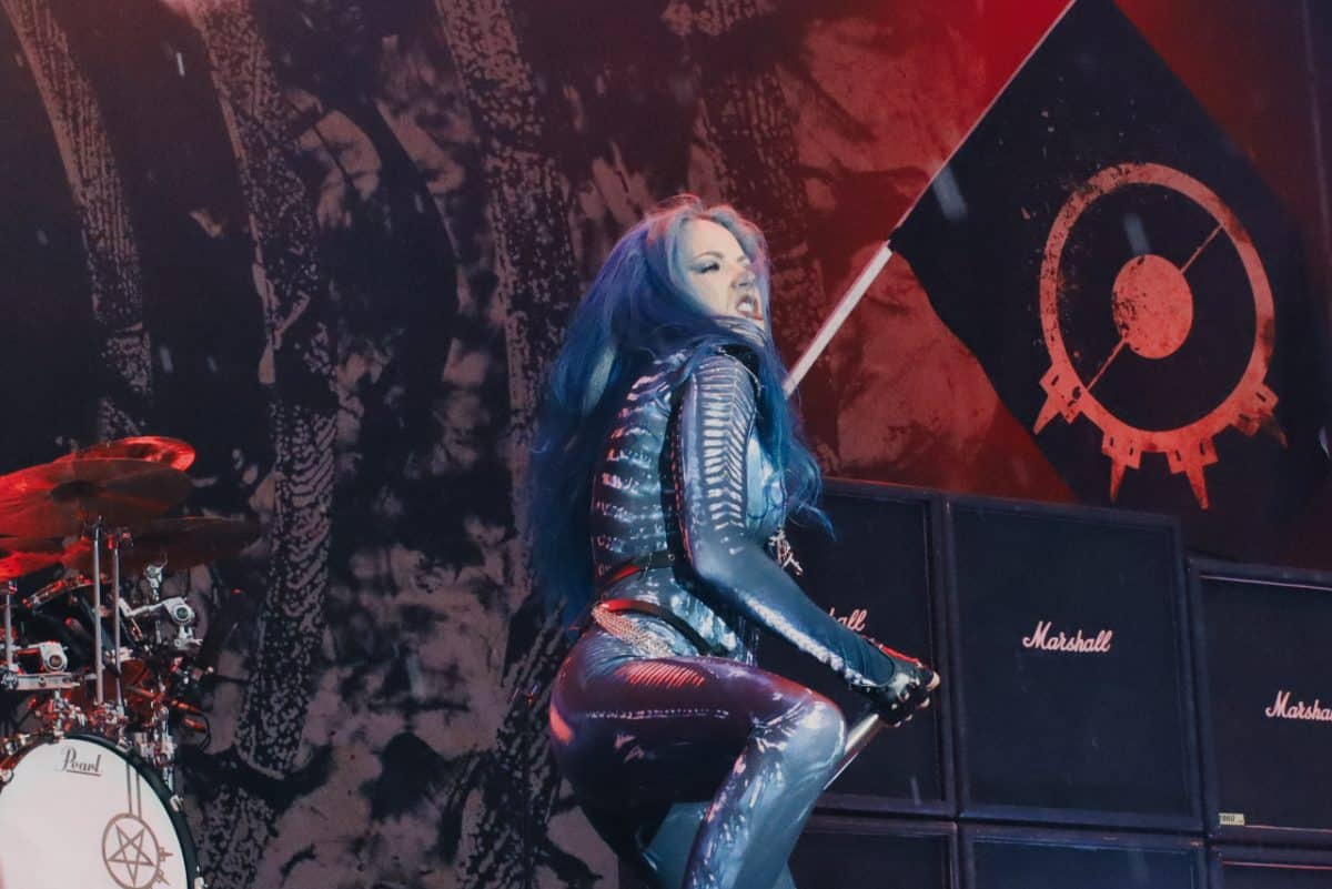 Arch Enemy dévoile le single Liars & Thieves avant la sortie de Blood Dynasty