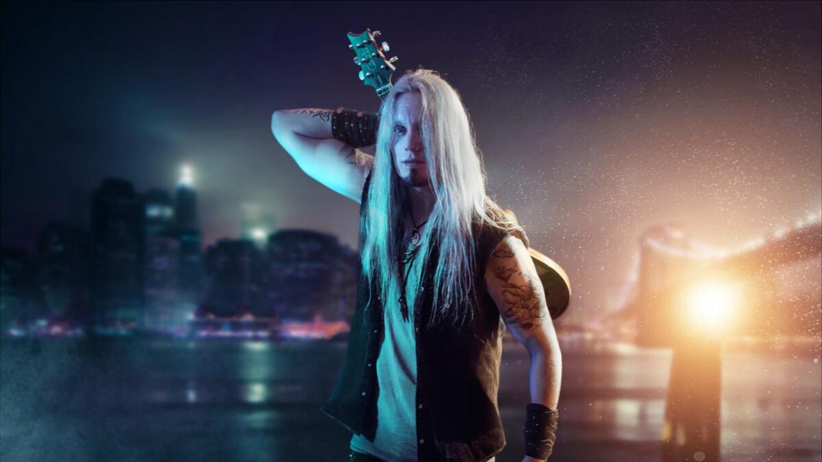 Le chanteur de DragonForce lance un projet solo et, surprise, ça sonne beaucoup comme DragonForce