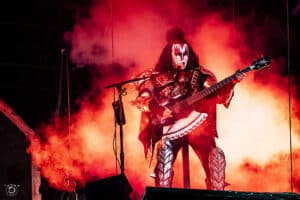 Gene Simmons de Kiss dit qu&rsquo;il va prendre ses distances vis-à-vis du réseau social X