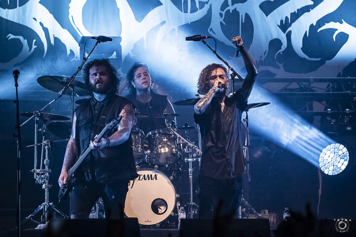 « Un morceau qui vous relève les jours les plus sombres » : Lorna Shore dévoile Unbreakable