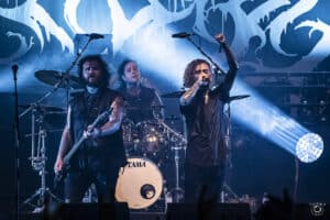 « Un morceau qui vous relève les jours les plus sombres » : Lorna Shore dévoile Unbreakable