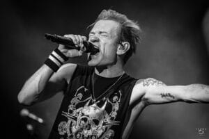 Sum 41 écrit le point final de son histoire avec un clip pour Radio Silence