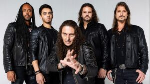 Après 13 ans aux côtés d’Angra, Fabio Lione fera ses adieux au Bangers Open Air 2026