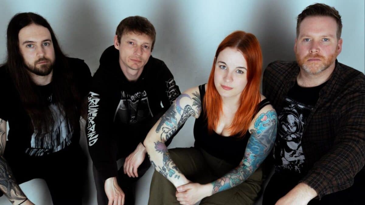 Svalbard tease un nouveau single imminent, Faking It