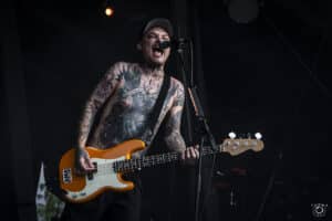 Ahren Stringer (ex-The Amity Affliction) flashé à 191 km/h et privé de permis