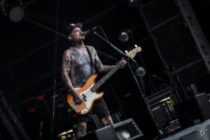 « Qui a fondé le groupe déjà ? » : Ahren Stringer semble préparer une action en justice contre The Amity Affliction