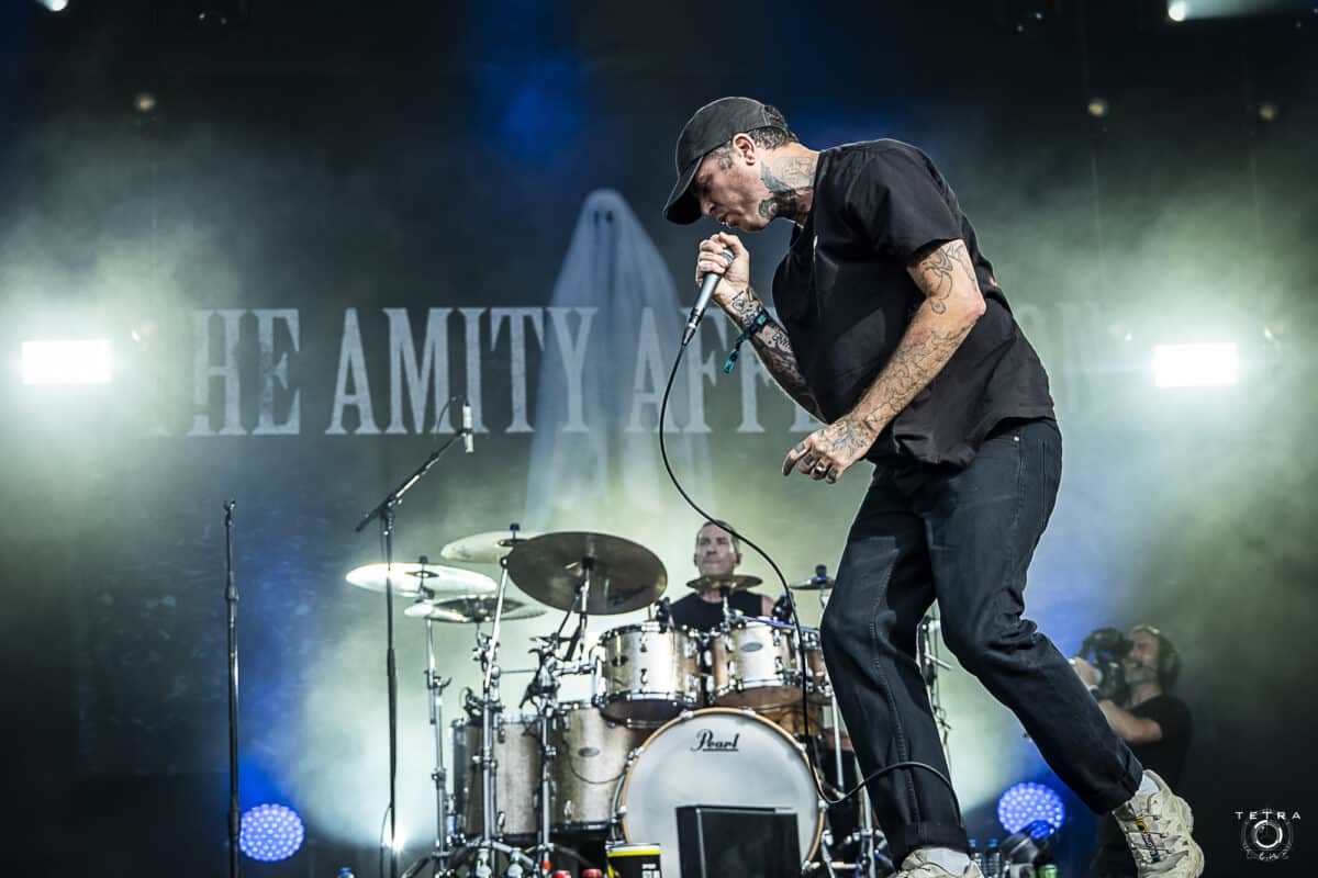 The Amity Affliction marque une décennie de Let the Ocean Take Me avec la sortie d&rsquo;une nouvelle version