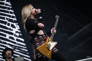 Lzzy Hale de Halestorm se joint à I Prevail pour la première représentation en direct de Can U See Me In The Dark?