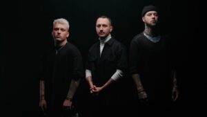 Resolve unit ses forces à celles de Ten56 et de Paleface Swiss pour une nouvelle chanson, Older Days