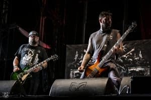 « Je tiens à préciser que la décision n&rsquo;était pas la mienne et que mon départ était injustifié » : Le bassiste et co-fondateur de Hatebreed, Chris Beattie, affirme avoir été renvoyé du groupe