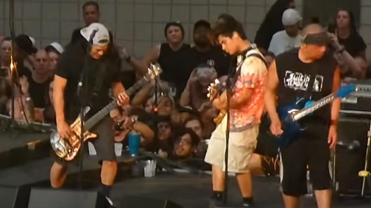 Robert Trujillo de Metallica a rejoint Suicidal Tendencies sur scène il y a deux jours