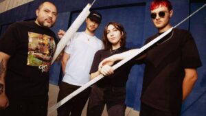 Year Of The Knife sort un nouveau single, Your Control