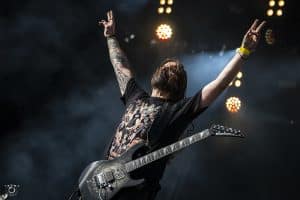 “Faisons de la musique pour les fans, pour nous-mêmes, et fermons ce chapitre en paix” : Andreas Kisser invite Max et Iggor Cavalera au dernier concert de Sepultura