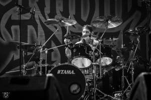 Regardez le batteur de Shadow Of Intent, Bryce Butler, jouer The Coming Fire en studio !