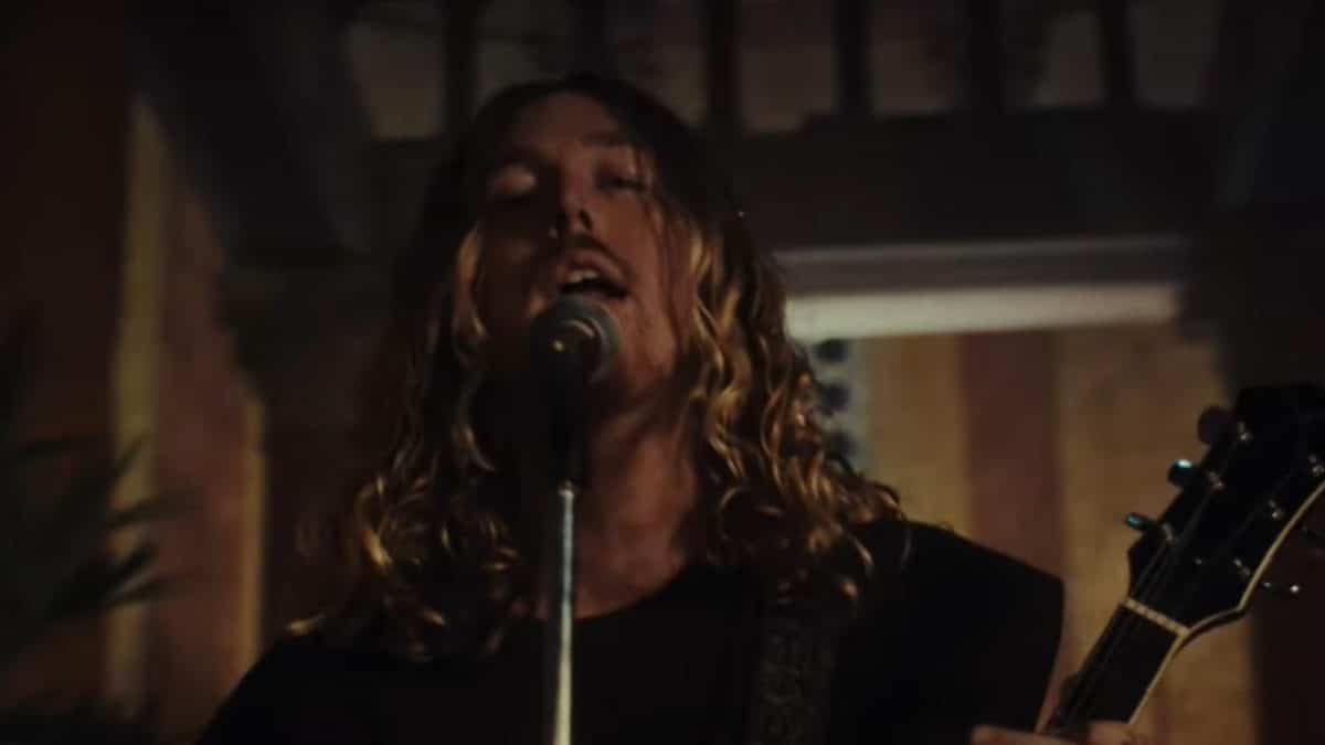 Jeris Johnson sort When The Darkness Comes et se prépare à subir les foudres de « toute la communauté Metal »