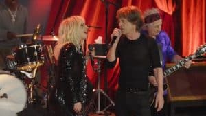 Les Rolling Stones ont été rejoints par Lady Gaga lors d&rsquo;un concert surprise organisé pour la sortie de leur nouvel album, Hackney Diamonds