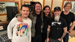 Dave Grohl (Foo Fighters) rend visite à Anthrax alors qu&rsquo;ils terminent l&rsquo;enregistrement de leur nouvel album : « Ce nouvel album va être génial »