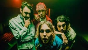 Stand Atlantic annonce son nouvel album, WAS HERE, et sort le single GIRL$