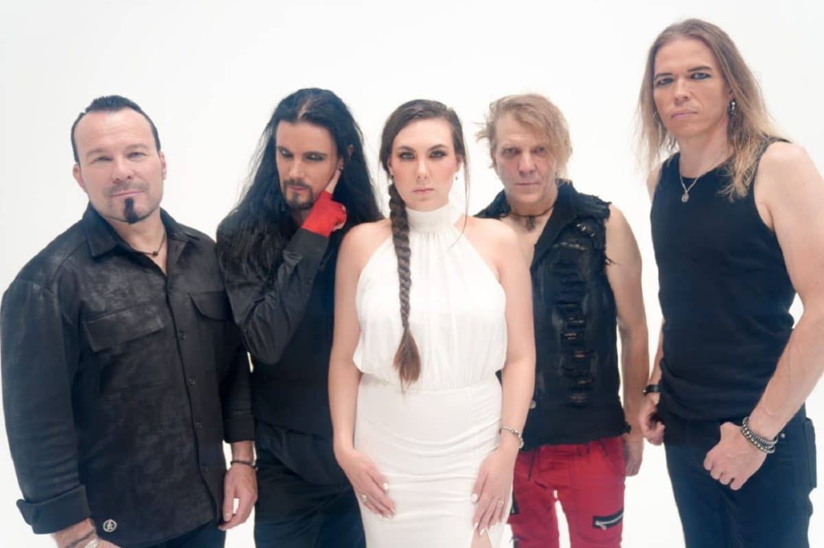 Apocalyptica et Elize Ryd d&rsquo;Amaranthe publient une chanson commune intitulée What We&rsquo;re Up Against