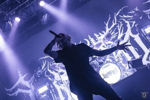 Lorna Shore de retour : un étrange panneau publicitaire annonce-t-il la suite de Pain Remains ?