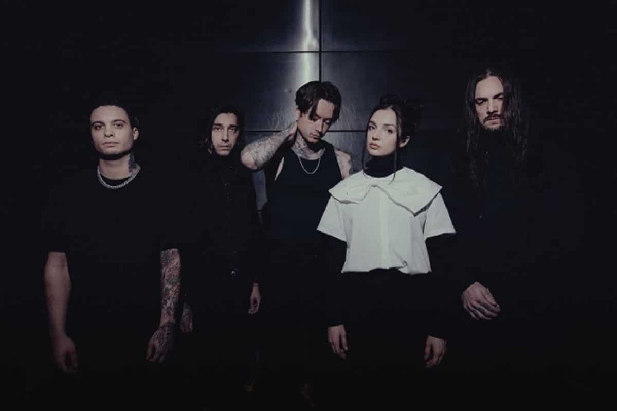 Bad Omens et Poppy dévoilent le single V.A.N juste avant le début de leur tournée européenne